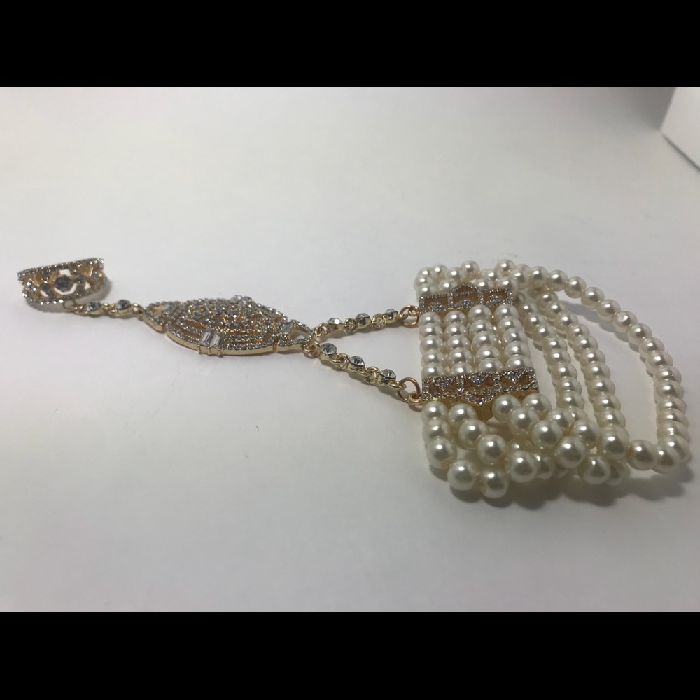 Diamond and pearls bracelet!!!!